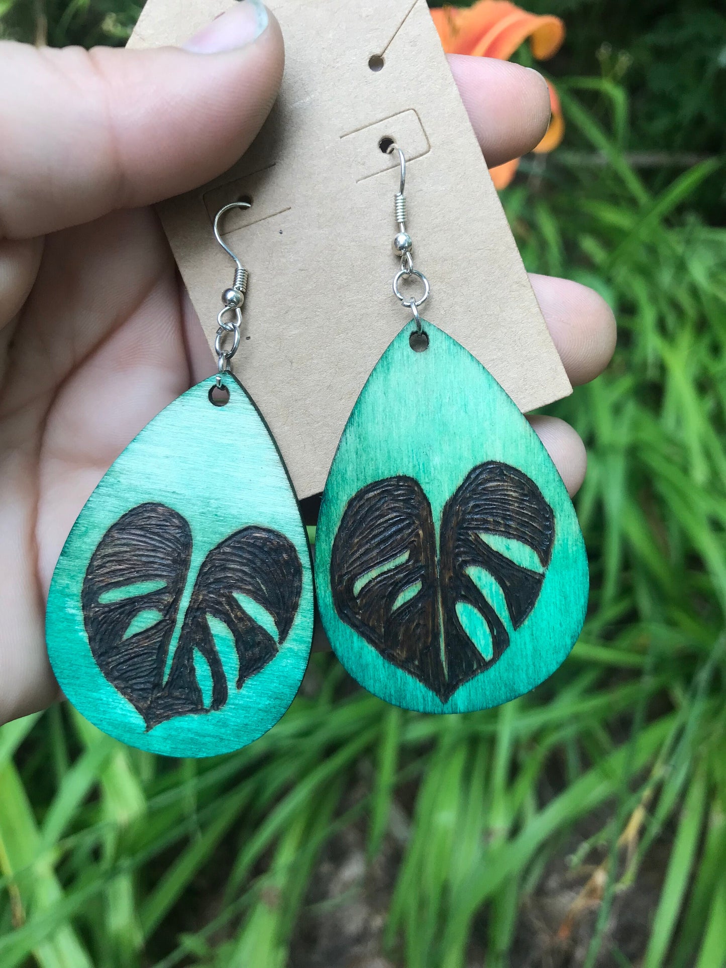 Green Ombre Monstera Leaf Earrings - Hand Burned Wooden Pyrography - Tropical Statement Jewelry - Nature Inspired - Unique Gift Idea