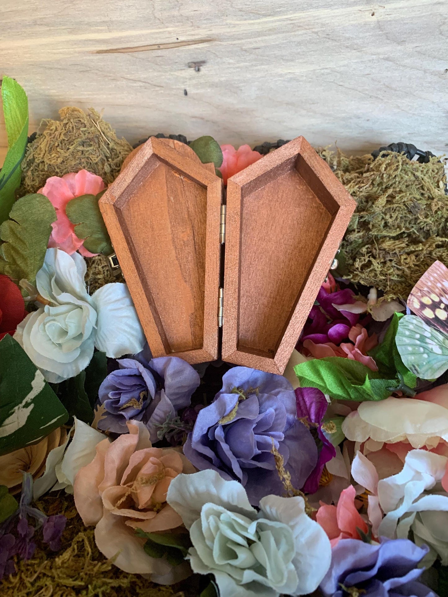 Mini Macabre Coffin Decorative Trinket Box - Jewelry, Trinkets & more