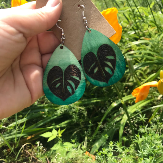 Green Ombre Monstera Leaf Earrings - Hand Burned Wooden Pyrography - Tropical Statement Jewelry - Nature Inspired - Unique Gift Idea