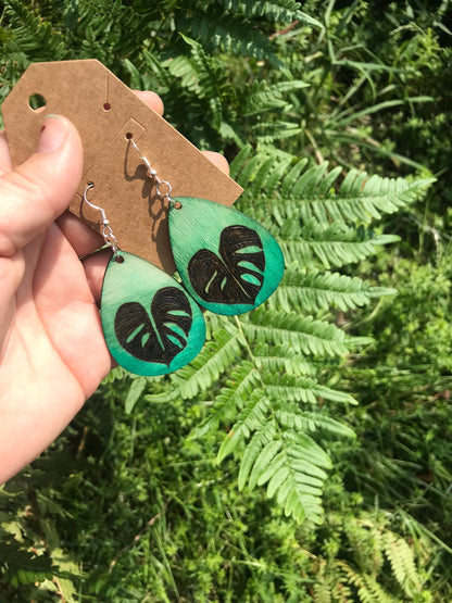 Green Ombre Monstera Leaf Earrings - Hand Burned Wooden Pyrography - Tropical Statement Jewelry - Nature Inspired - Unique Gift Idea